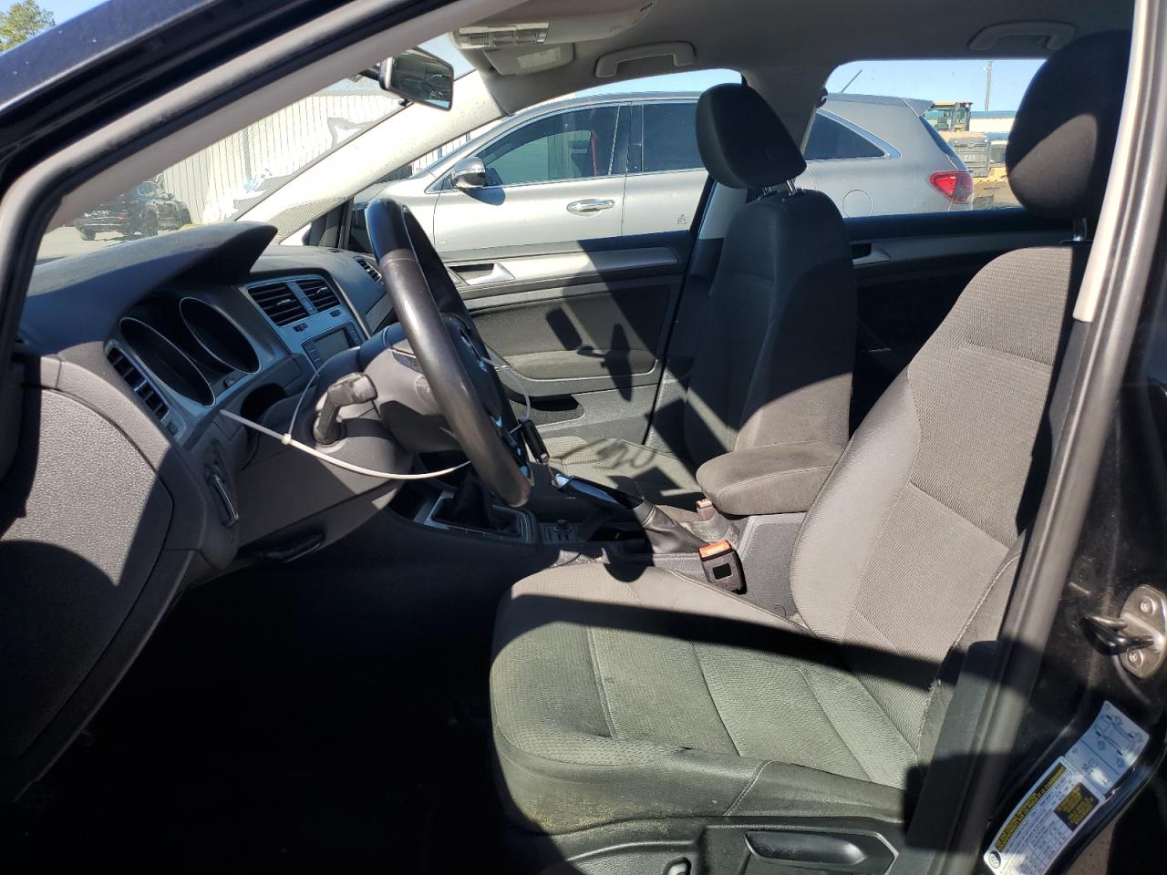 VOLKSWAGEN GOLF SPORTSVAN S