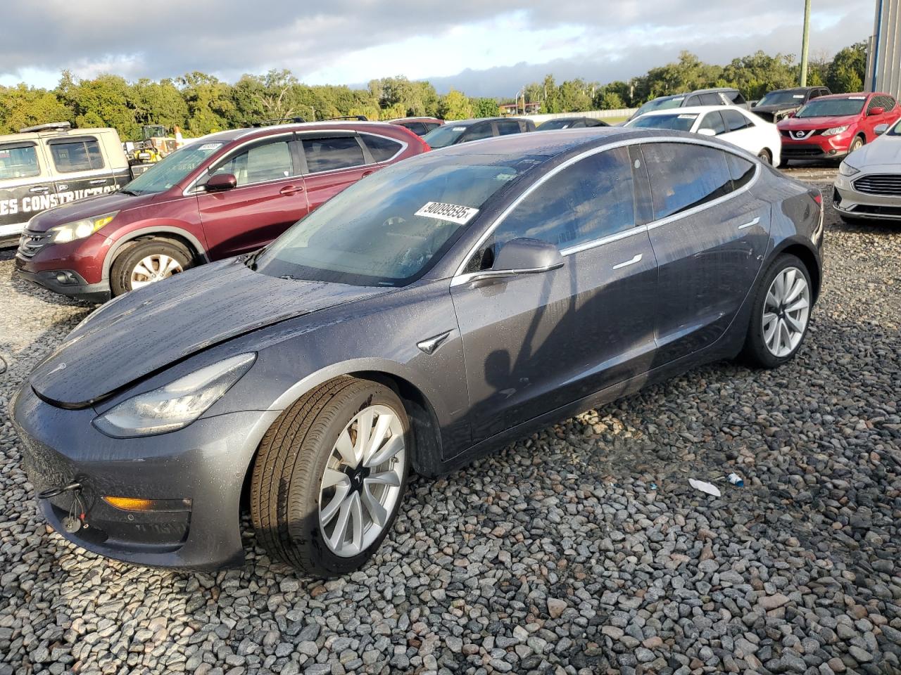 TESLA MODEL 3