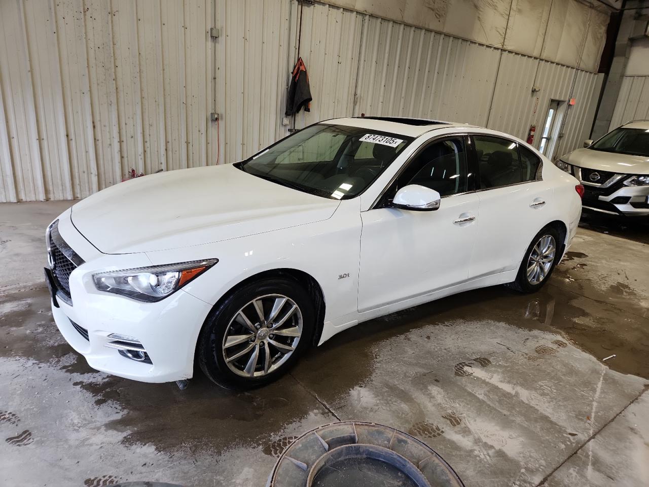INFINITI Q50 PREMIUM