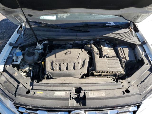 2018 VOLKSWAGEN TIGUAN SE 3VV3B7AX0JM046195