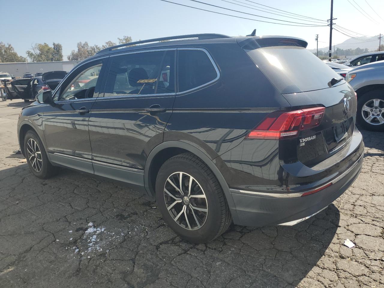 VOLKSWAGEN TIGUAN SE