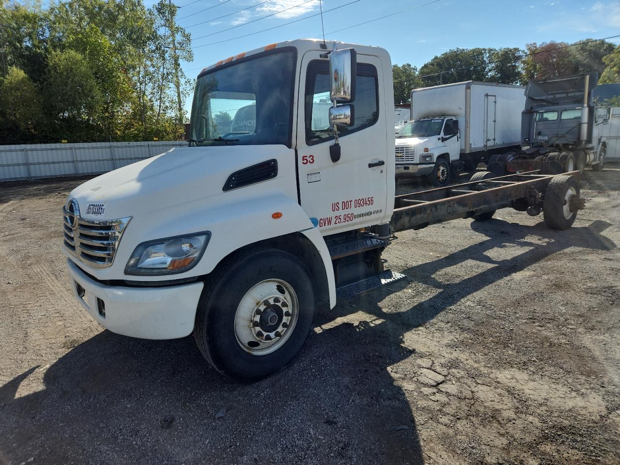 Lot #3268357271 2010 HINO HINO 338