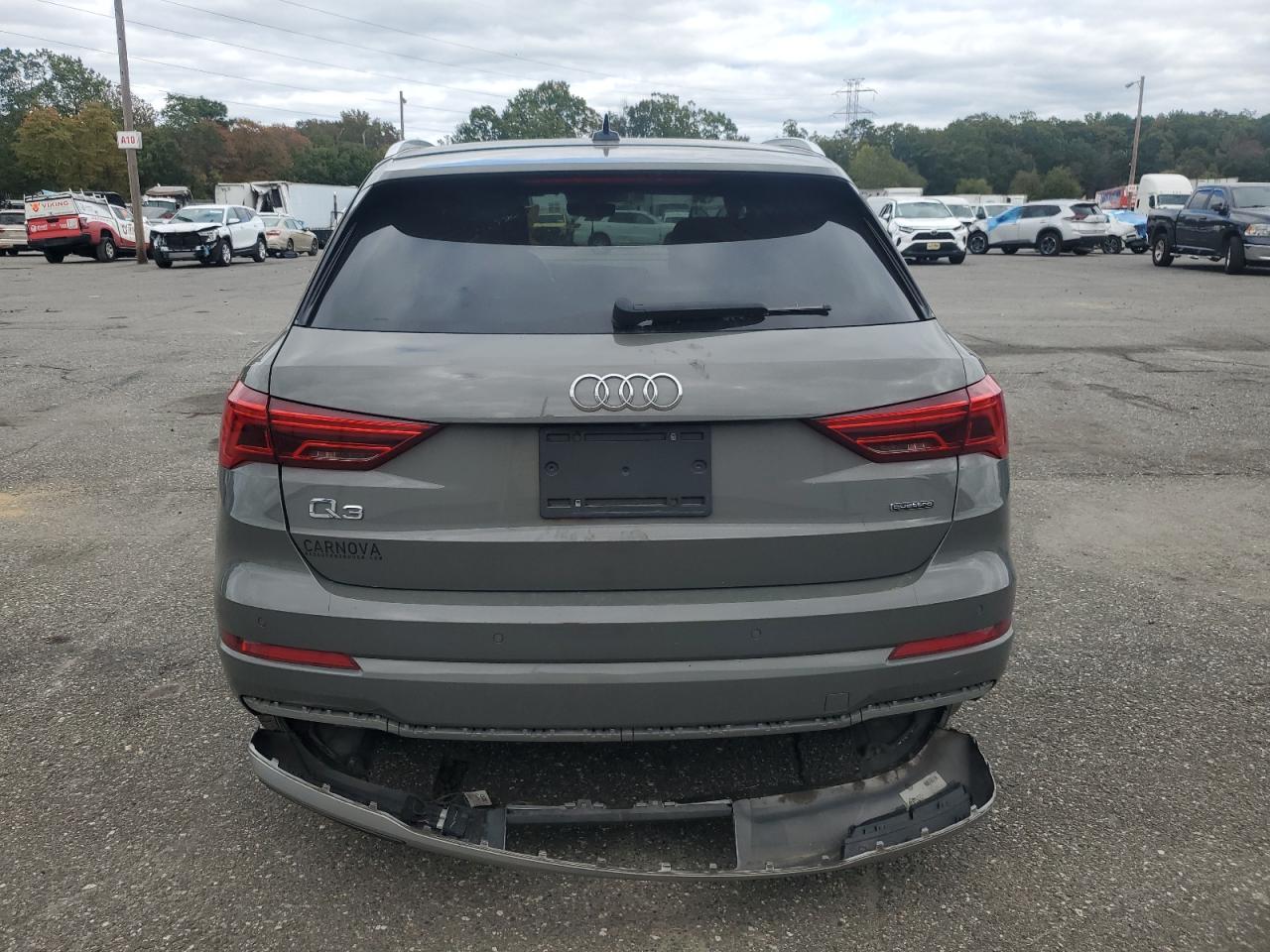 AUDI Q3 PREMIUM PLUS