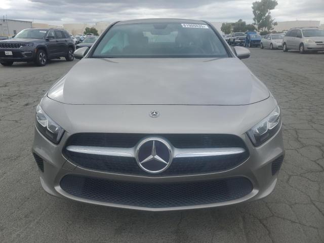 2019 MERCEDES-BENZ A 220 WDD3G4EB3KW021697