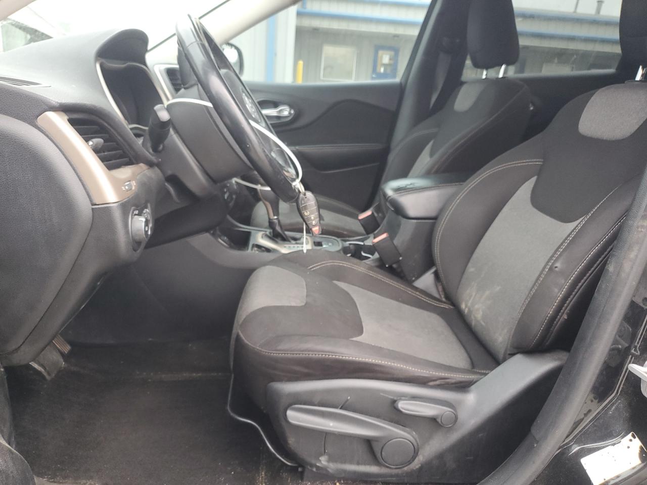 JEEP GRAND CHEROKEE LATITUDE