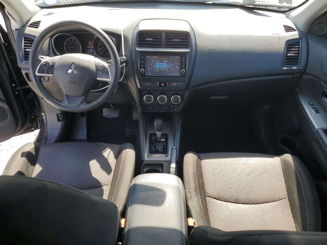 MITSUBISHI OUTLANDER ES