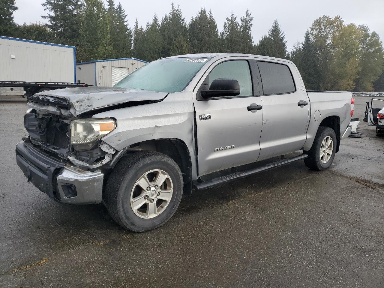 TOYOTA TUNDRA CREWMAX SR5