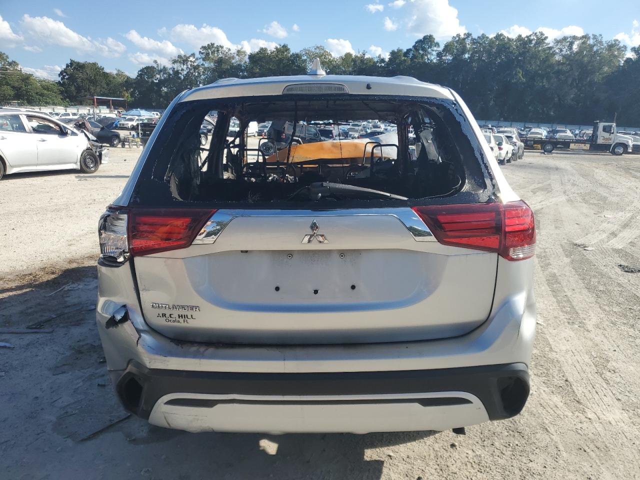 MITSUBISHI OUTLANDER ES