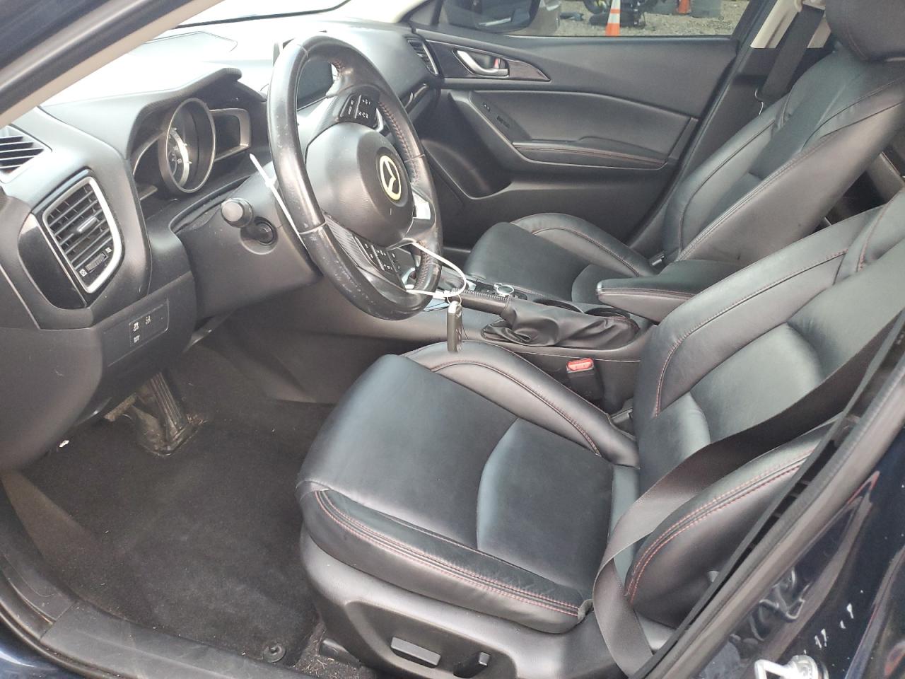 MAZDA 3 GRAND TOURING