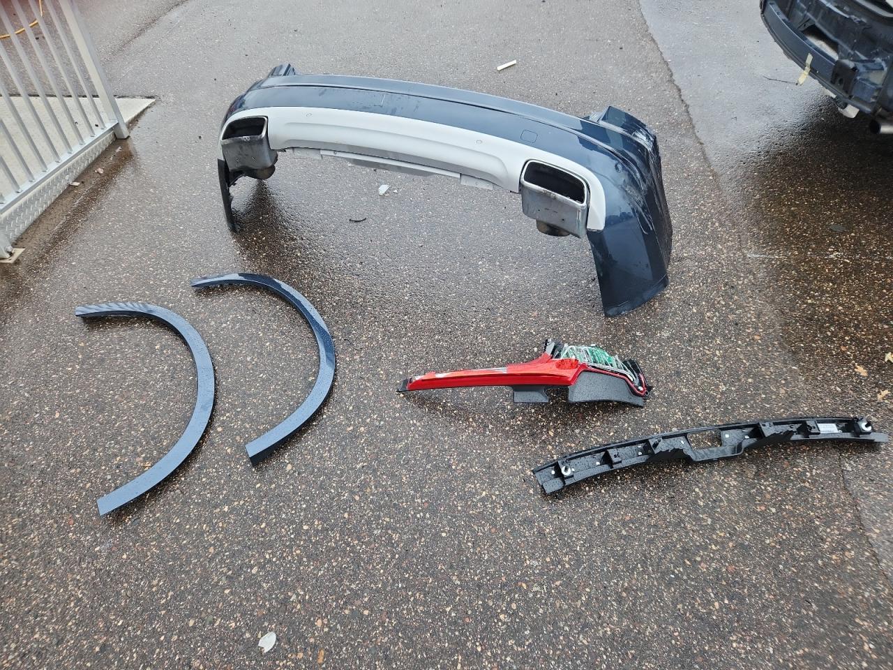 VOLVO XC90 T8 MOMENTUM