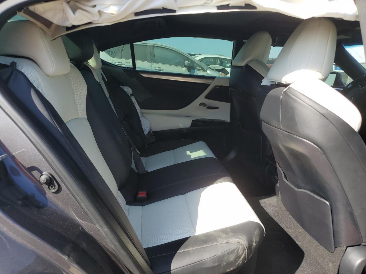 LEXUS ES 300H F SPORT HANDLING