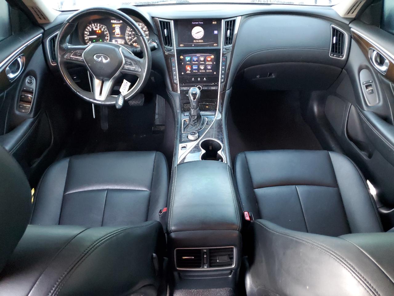 INFINITI Q50 LUXE