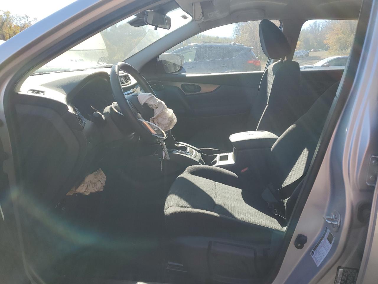 NISSAN ROGUE SPORT S