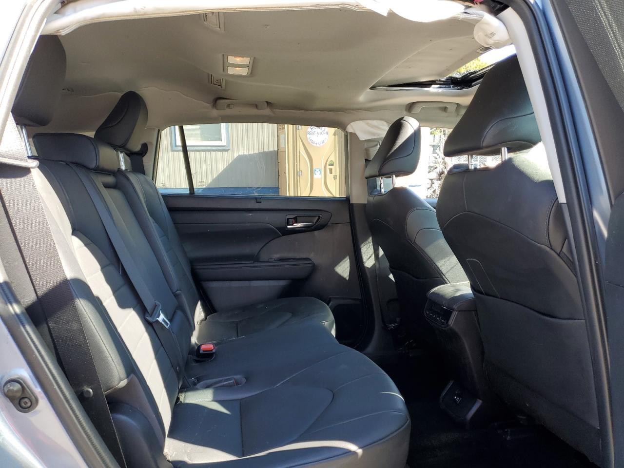 TOYOTA HIGHLANDER HYBRID XLE