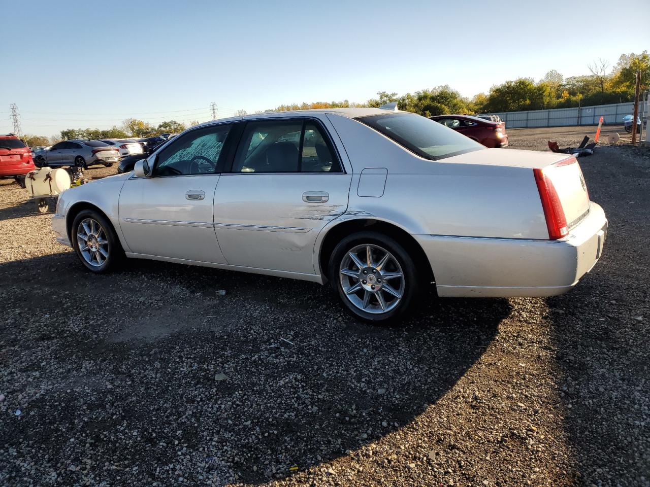 CADILLAC DTS LUXURY COLLECTION