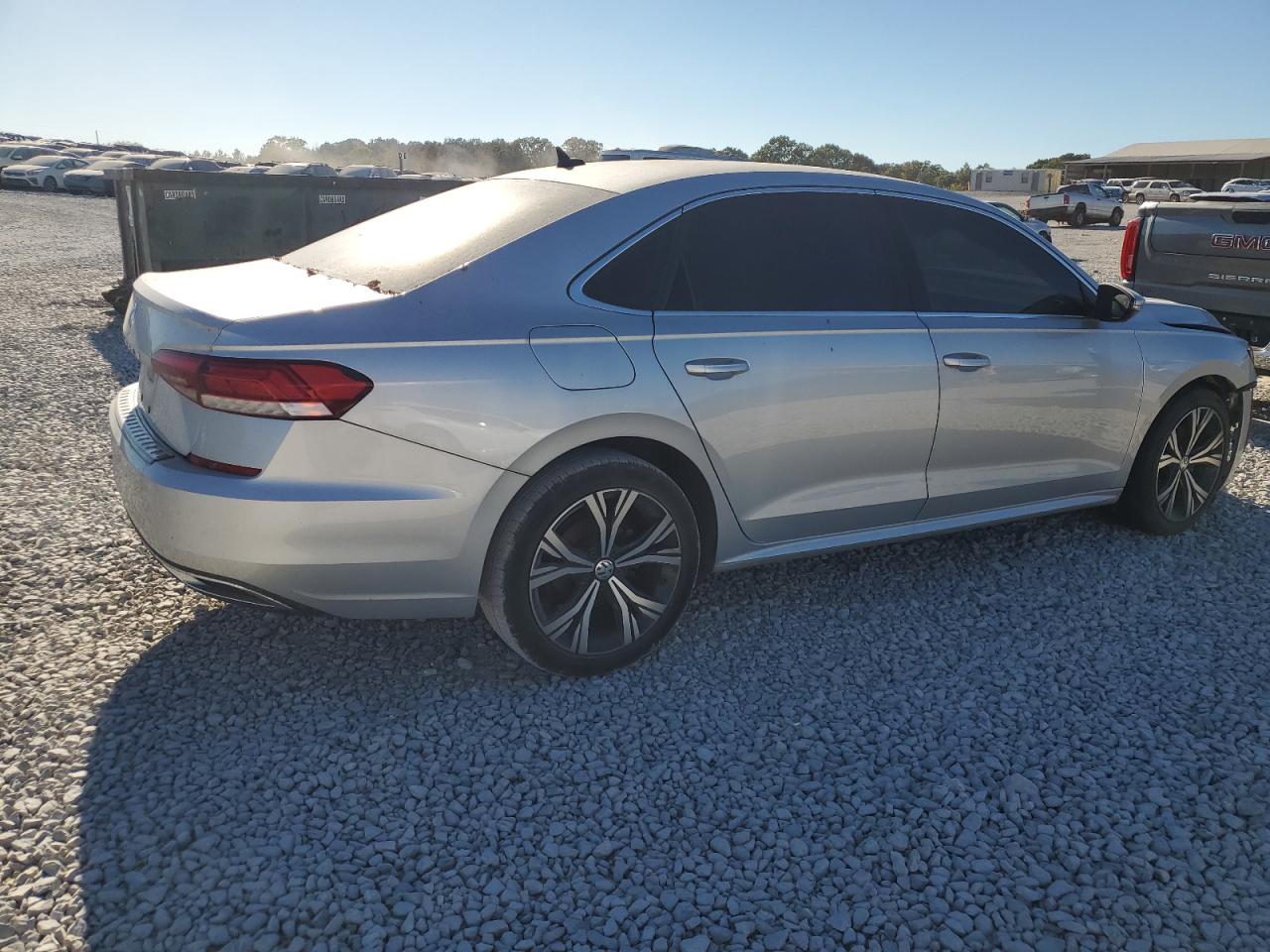 VOLKSWAGEN PASSAT SE