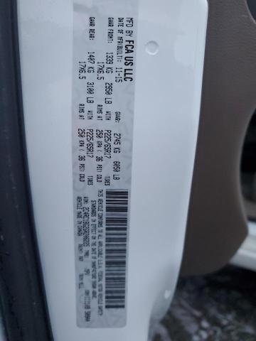 2016 CHRYSLER TOWN & COU #3302816921