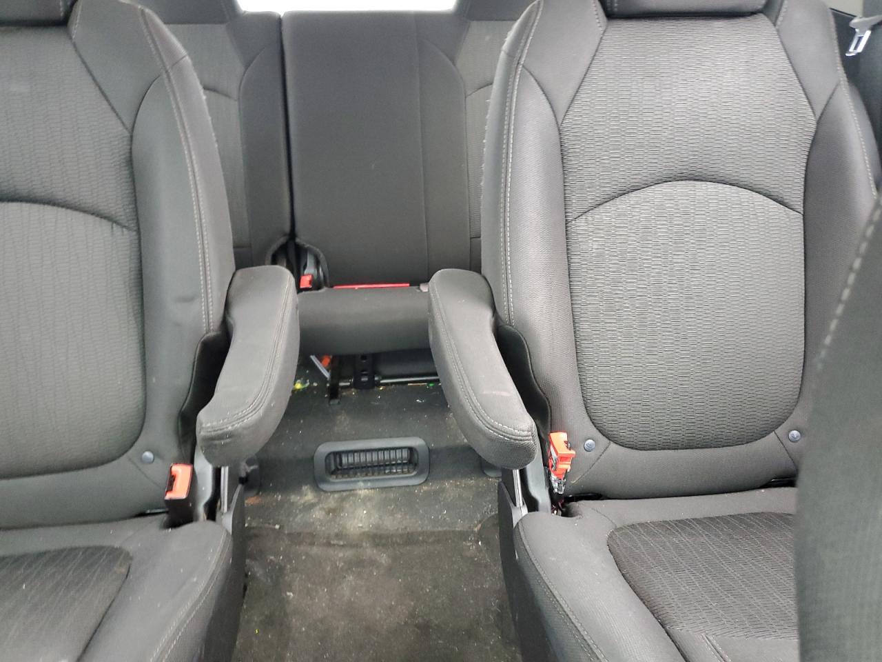 CHEVROLET TRAVERSE LT