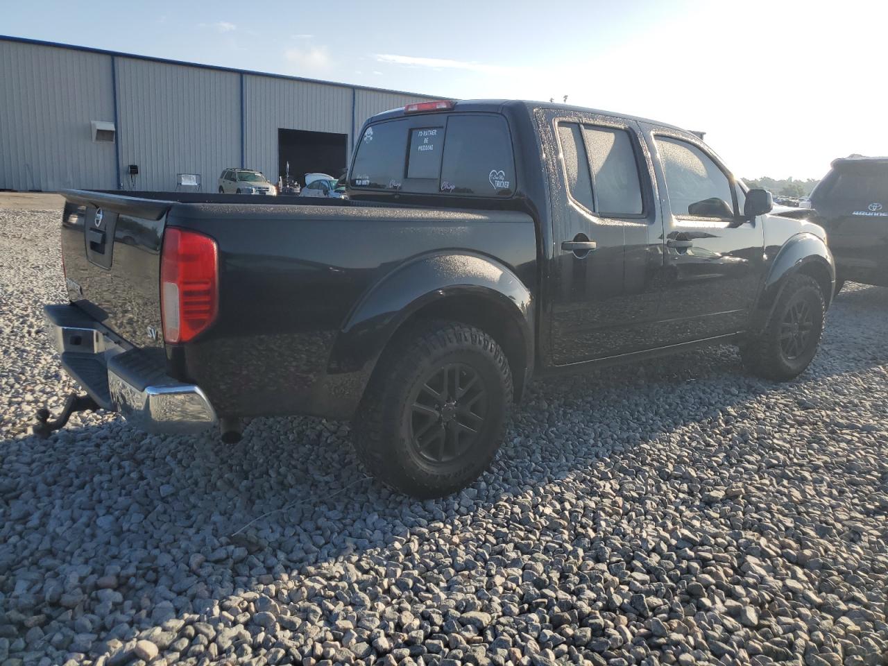 NISSAN FRONTIER S