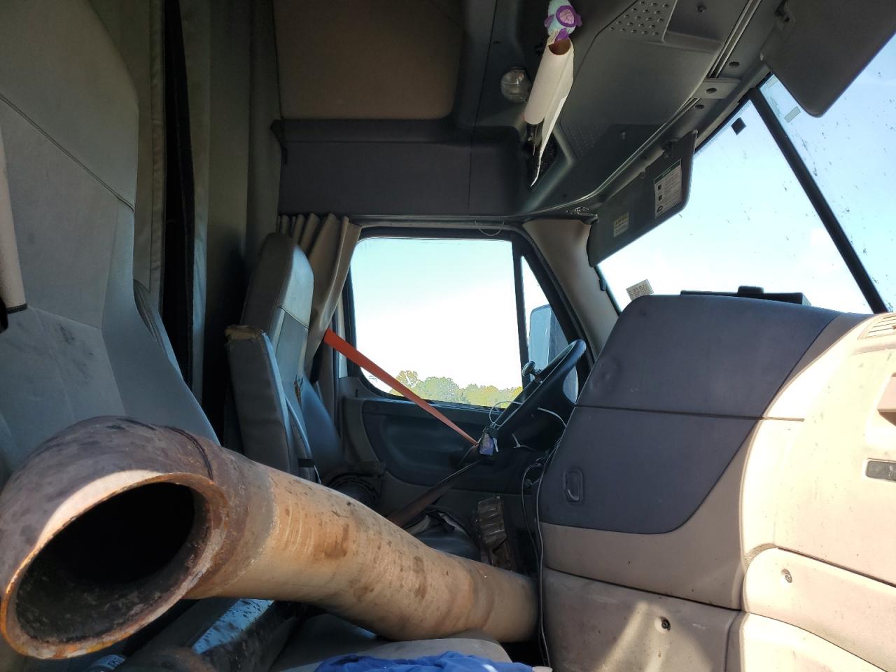 Lot #3277035186 2016 FREIGHTLINER CASCADIA 1