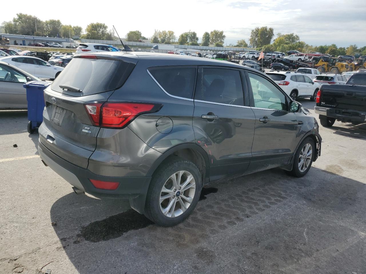 FORD ESCAPE SE