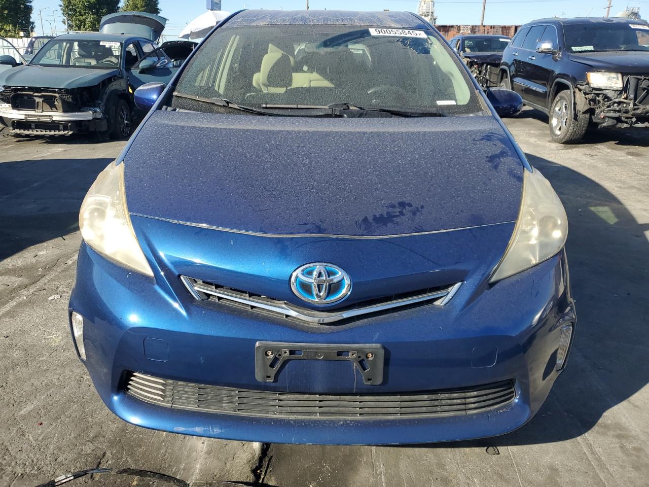 TOYOTA PRIUS V