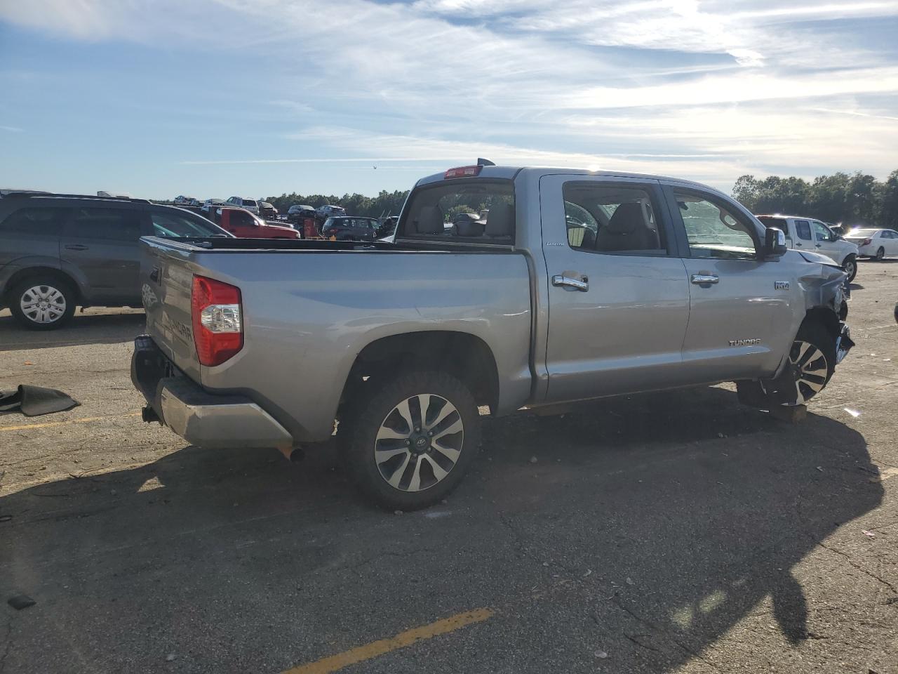 TOYOTA TUNDRA CREWMAX LIMITED