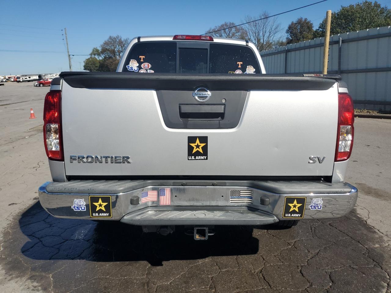 NISSAN FRONTIER S