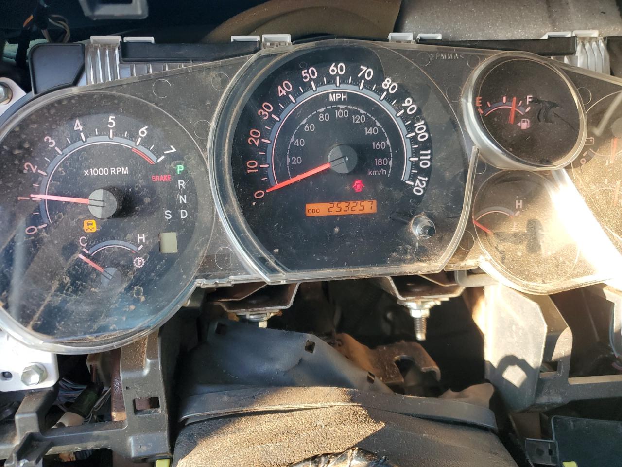 TOYOTA TUNDRA CREWMAX SR5