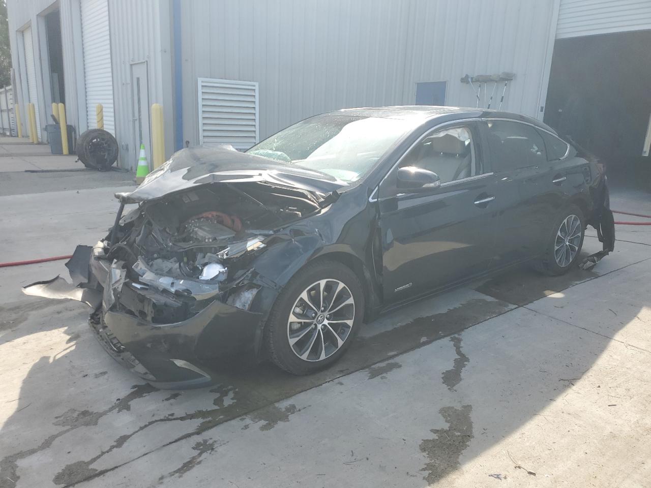 TOYOTA AVALON HYBRID