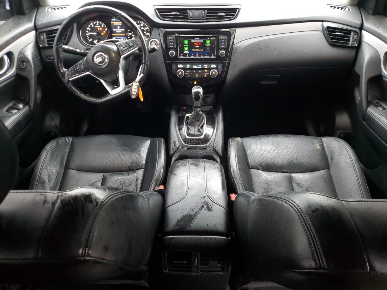 NISSAN ROGUE SPORT S