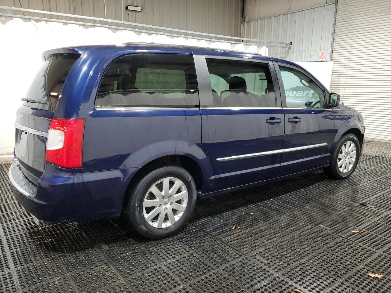 CHRYSLER TOWN & COUNTRY TOURING