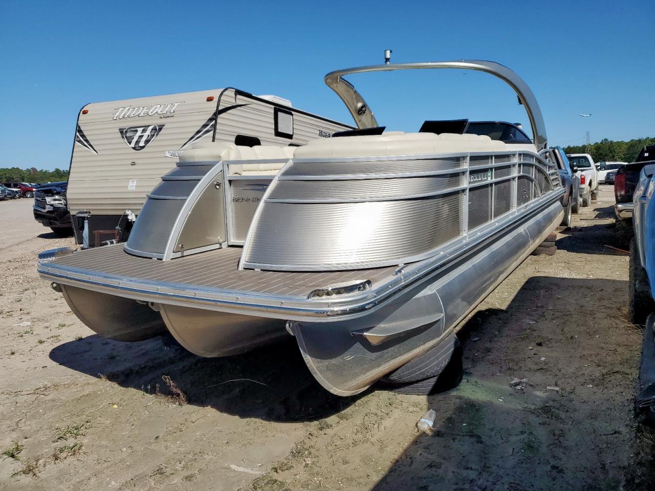 Lot #3310306951 2015 BENNINGTON PONTOON