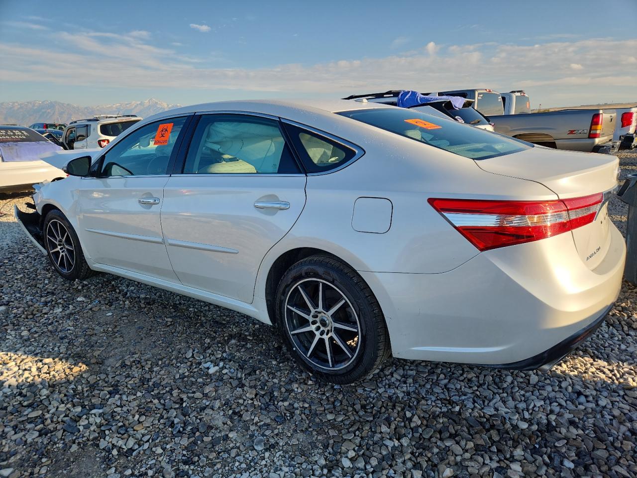 TOYOTA AVALON XLE