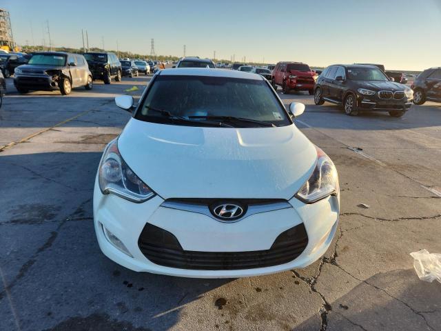 2017 HYUNDAI VELOSTER KMHTC6AD5HU306216