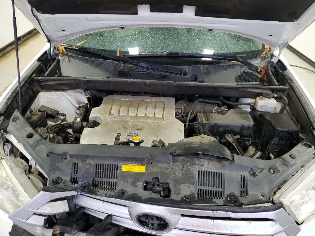 TOYOTA HIGHLANDER LIMITED