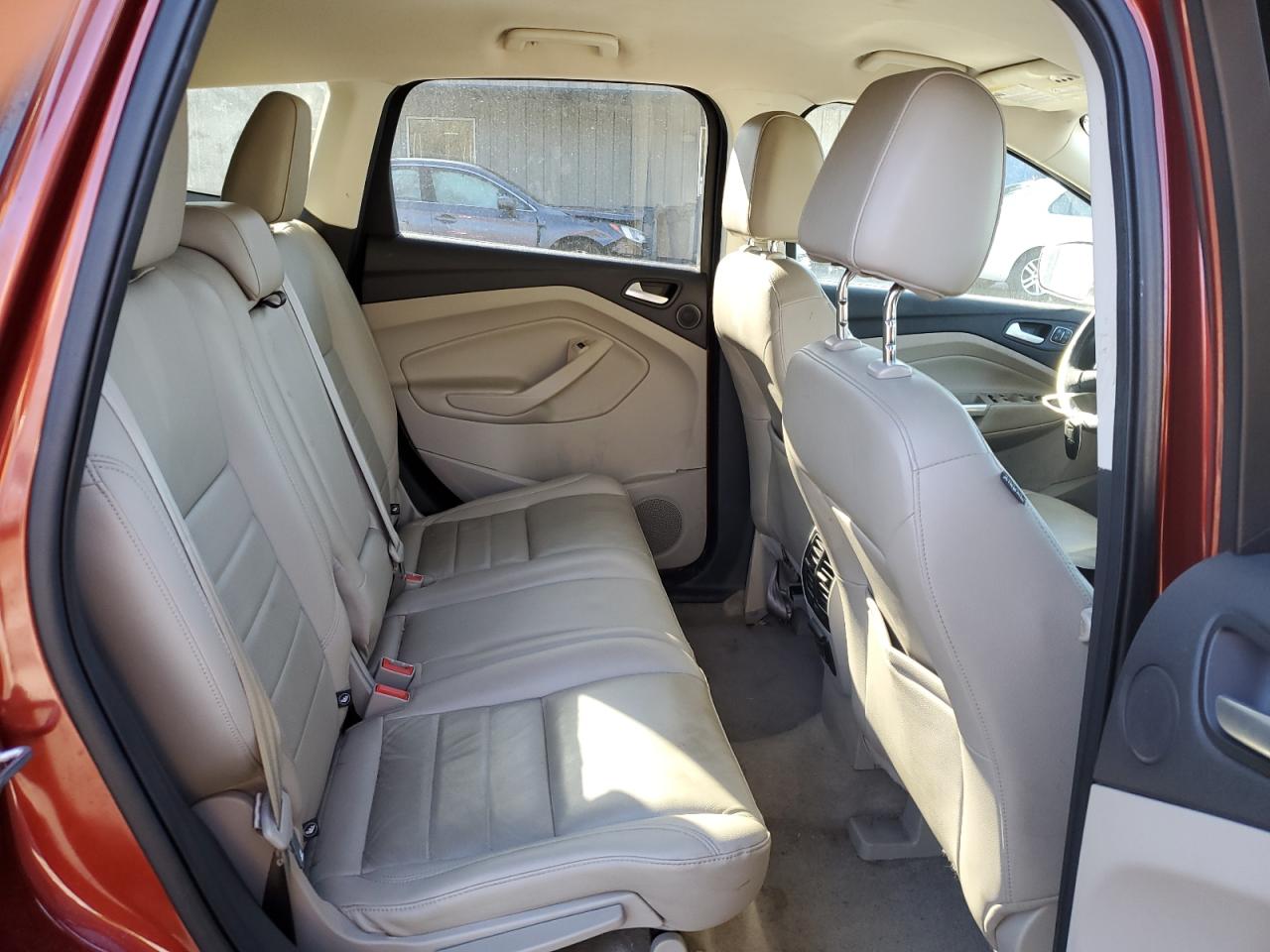 FORD ESCAPE TITANIUM