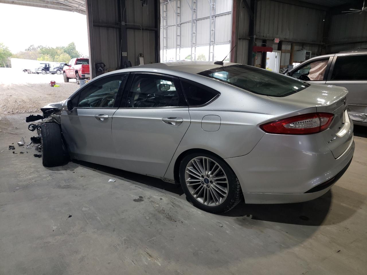 FORD FUSION SE
