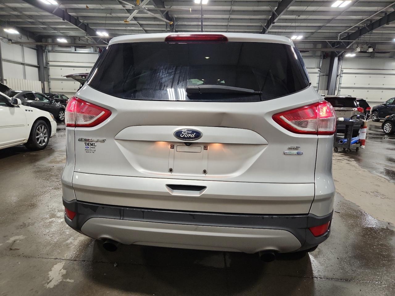 FORD ESCAPE SE