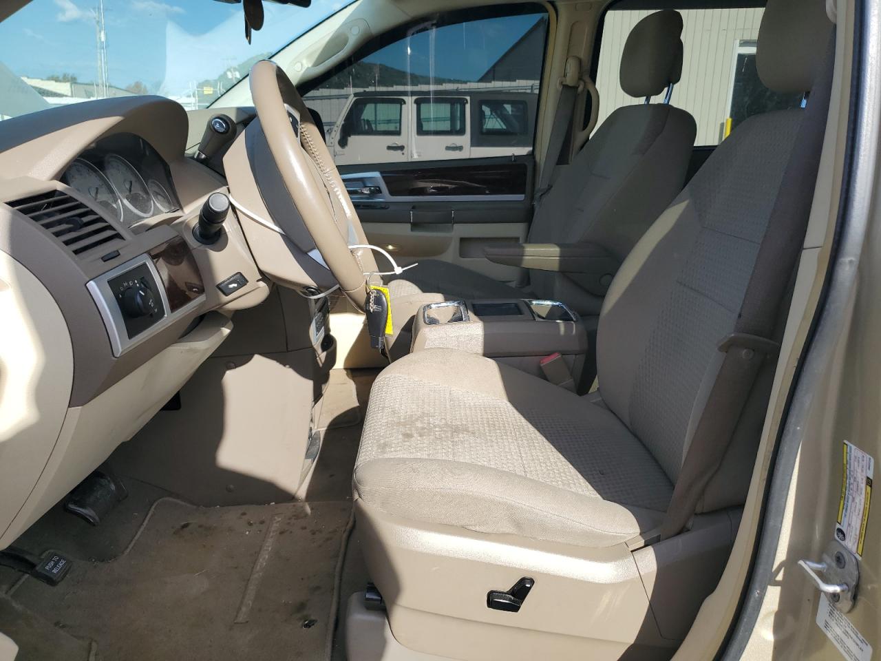 CHRYSLER TOWN & COUNTRY TOURING