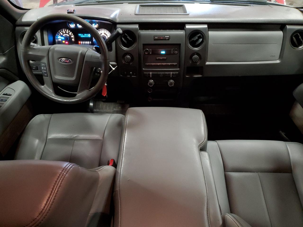 FORD F-150 SUPER CAB