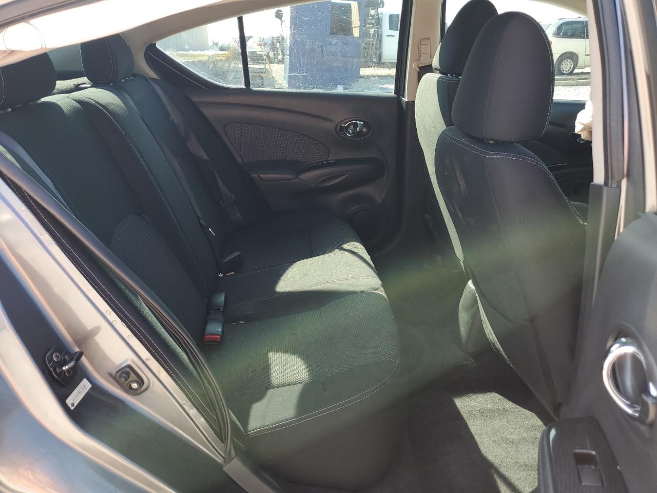 Lot #3305681728 2016 NISSAN VERSA S