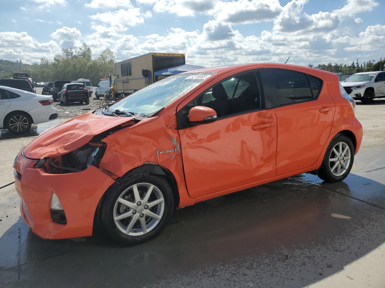 TOYOTA PRIUS C