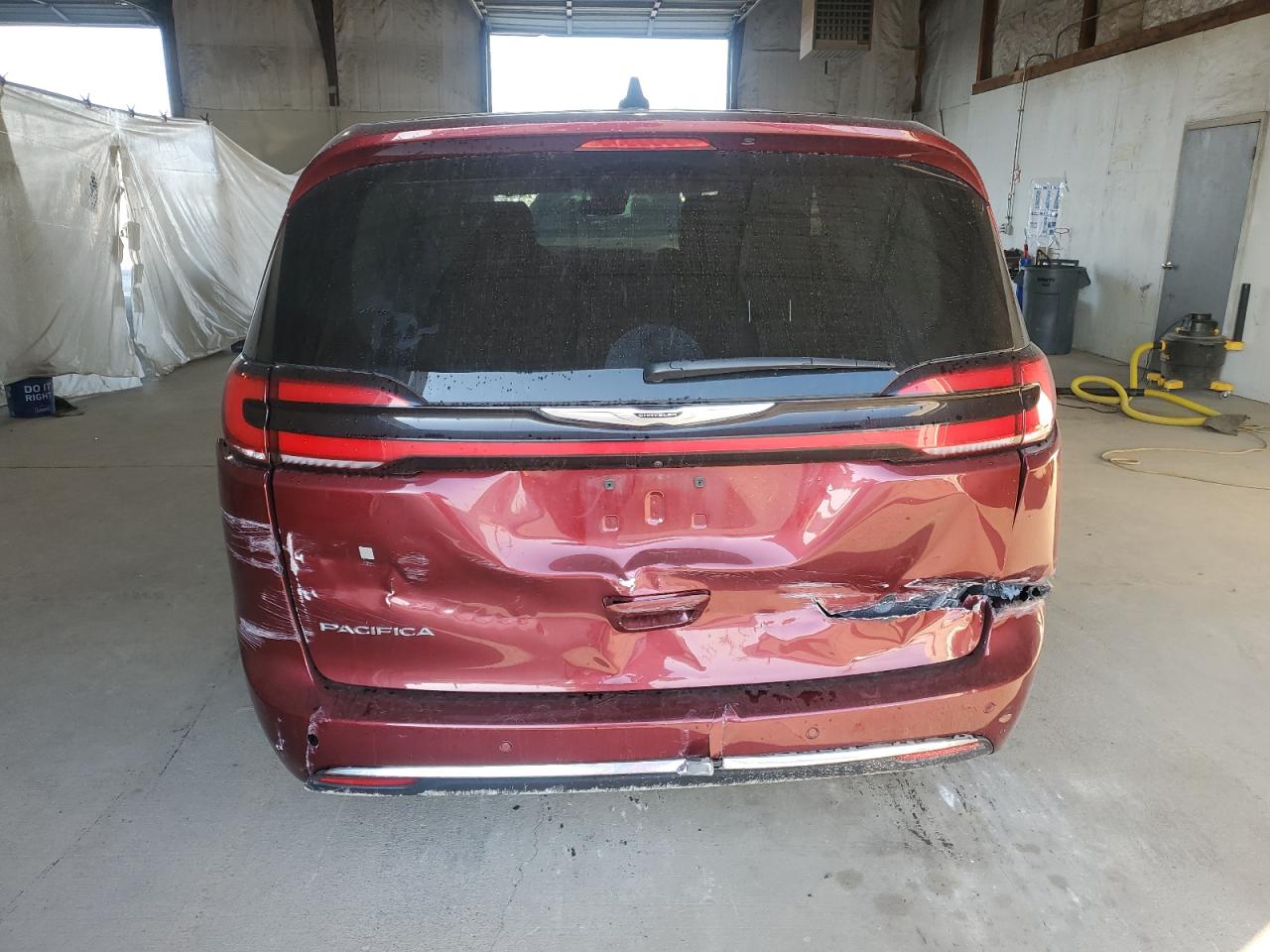 CHRYSLER PACIFICA HYBRID LIMITED