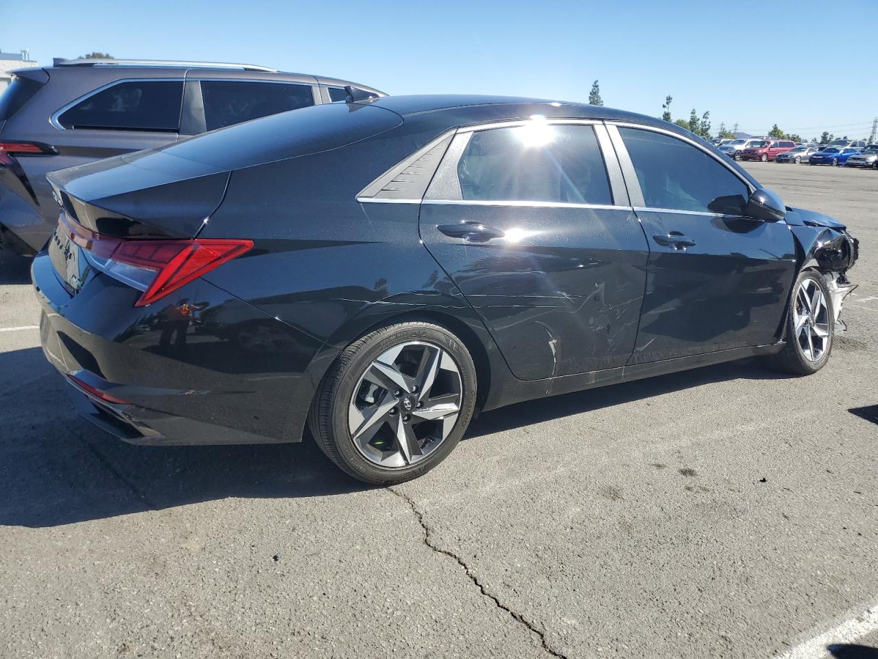 HYUNDAI ELANTRA LIMITED