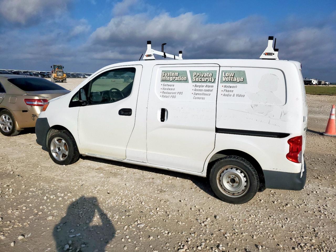 NISSAN NV200 2.5S