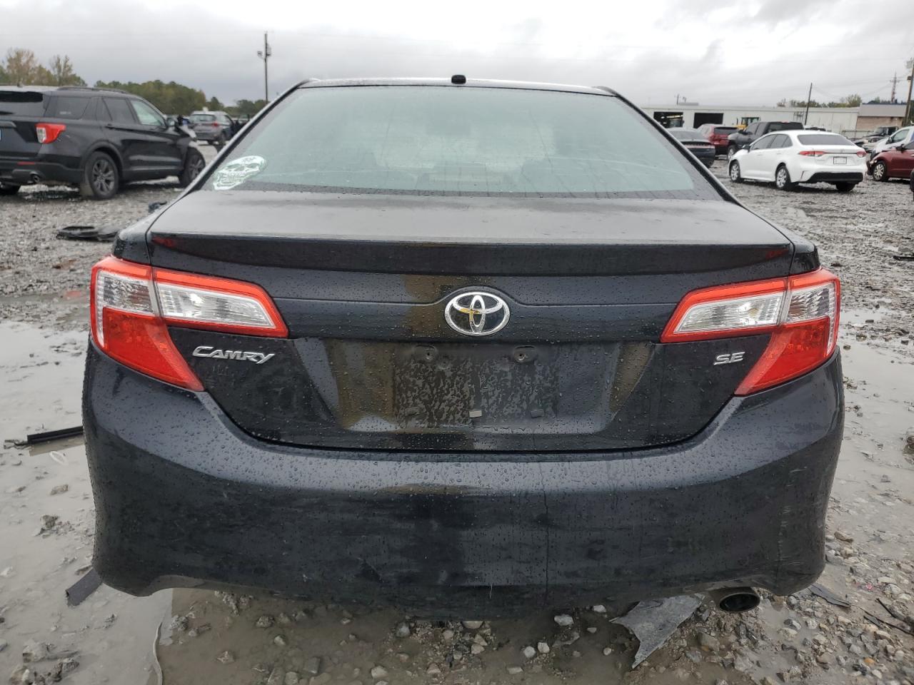TOYOTA CAMRY BASE