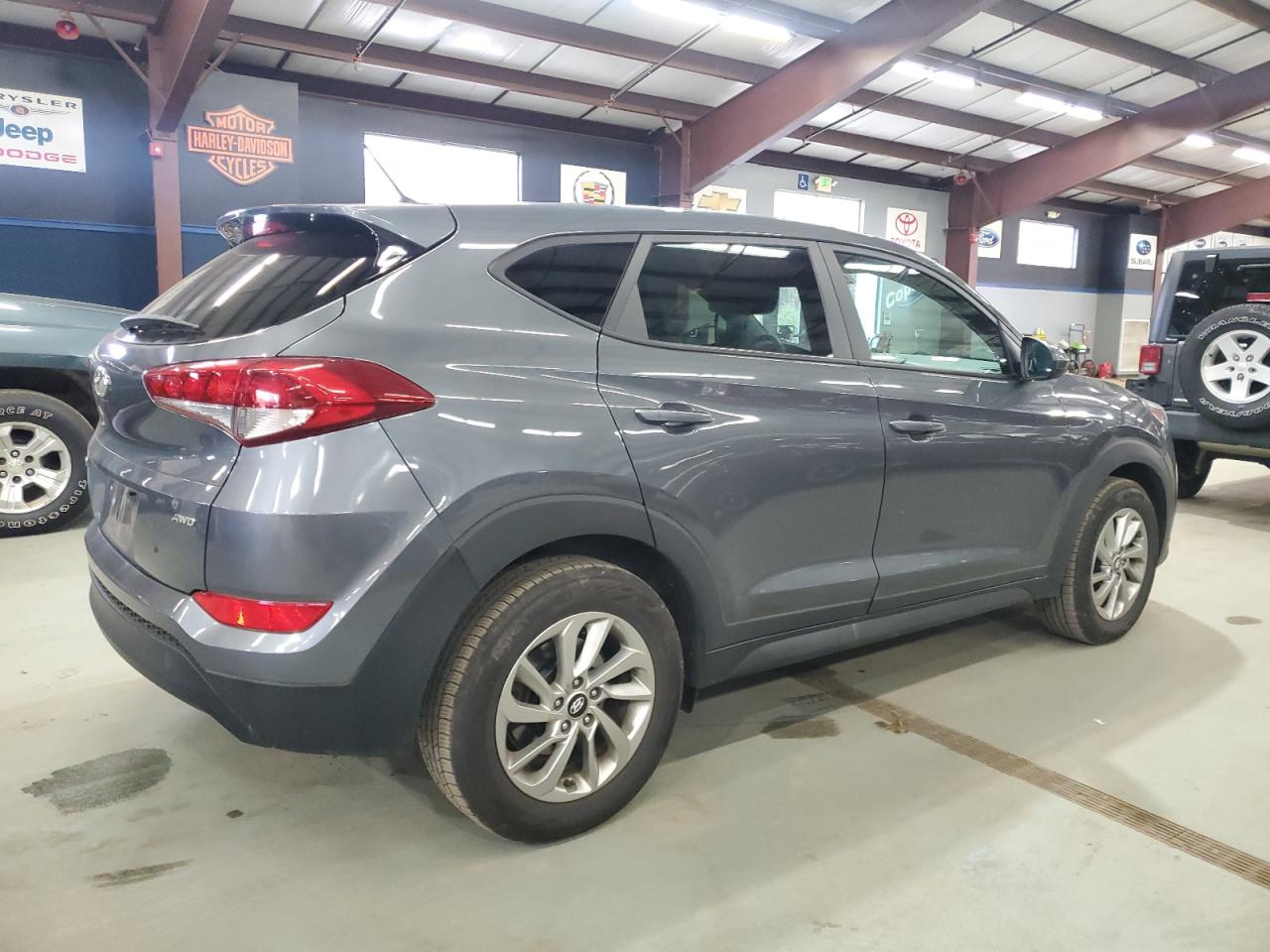 HYUNDAI TUCSON SE