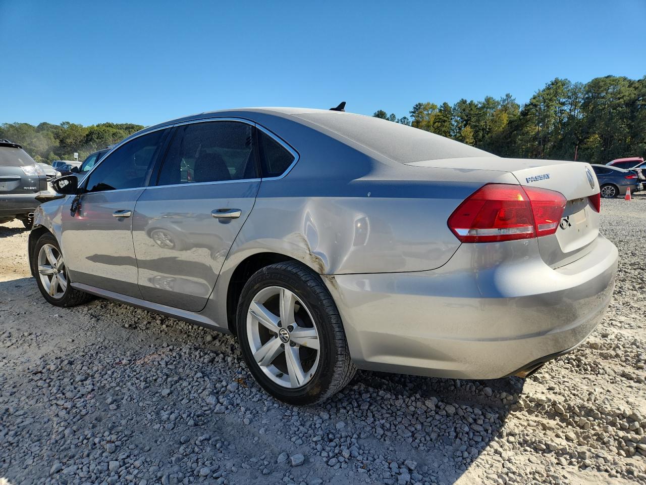 VOLKSWAGEN PASSAT SE