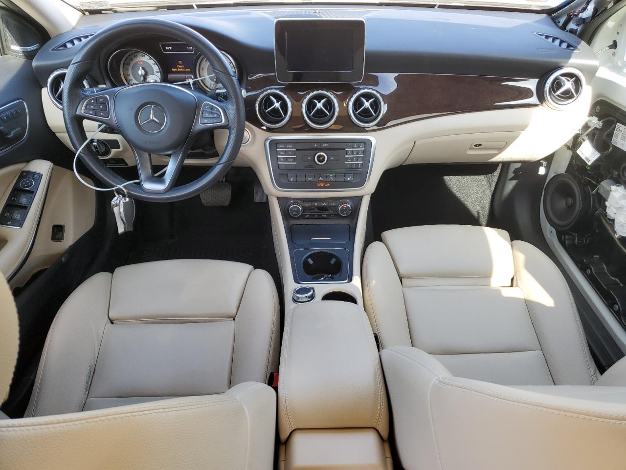 MERCEDES-BENZ GLA-CLASS 250